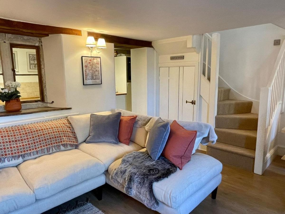Hebe Cottage - Idyllic And Homely With Attention To Detail Atworth ภายนอก รูปภาพ