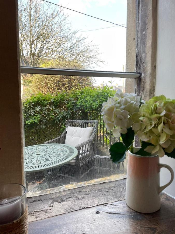 Hebe Cottage - Idyllic And Homely With Attention To Detail Atworth ภายนอก รูปภาพ
