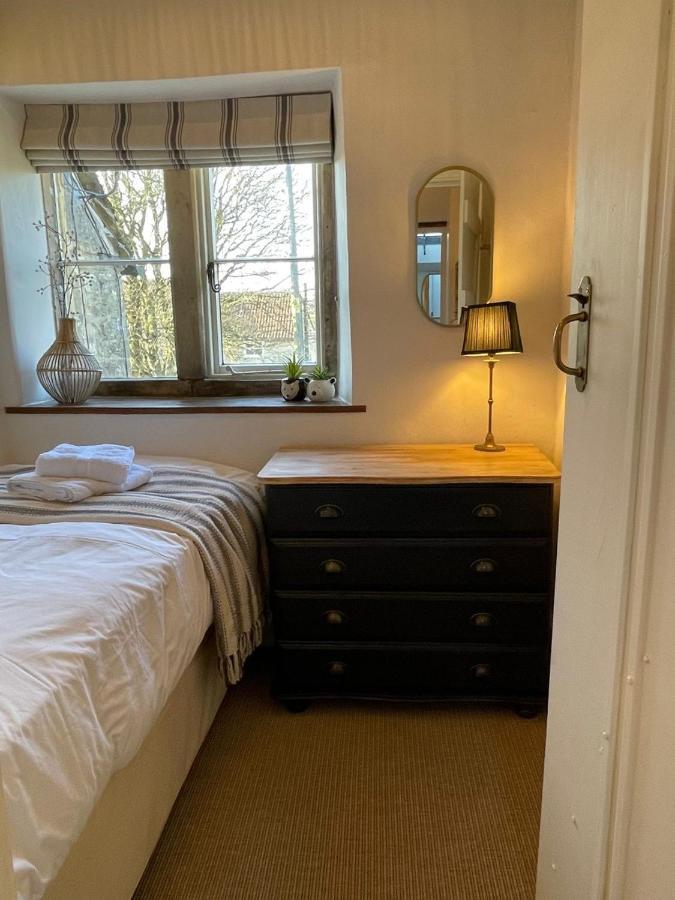 Hebe Cottage - Idyllic And Homely With Attention To Detail Atworth ภายนอก รูปภาพ