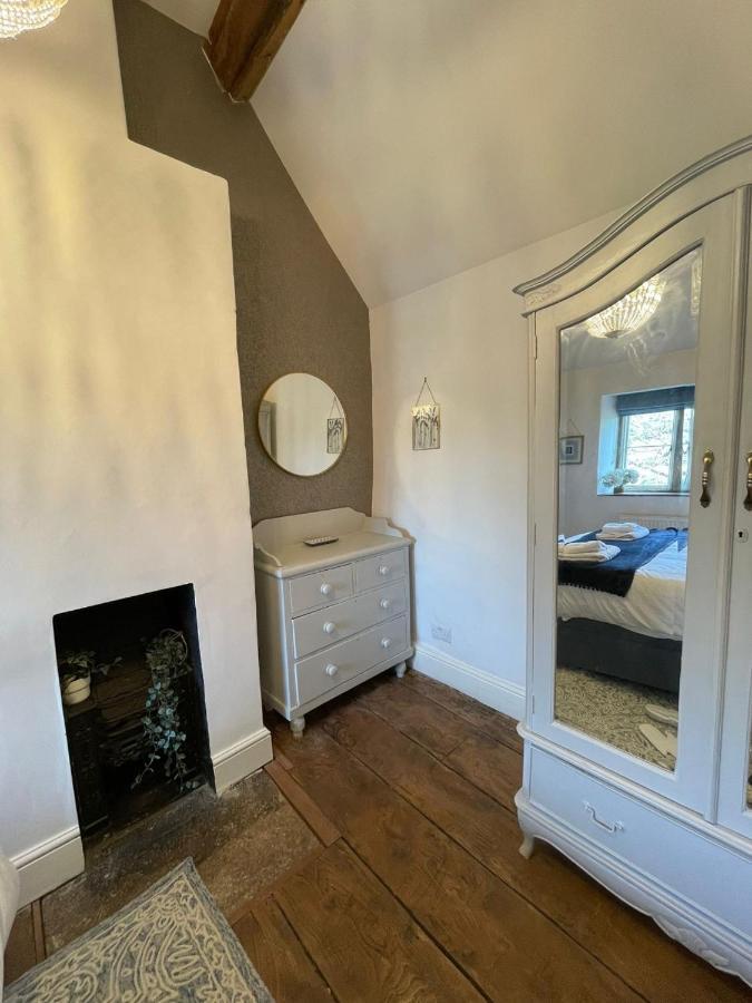 Hebe Cottage - Idyllic And Homely With Attention To Detail Atworth ภายนอก รูปภาพ