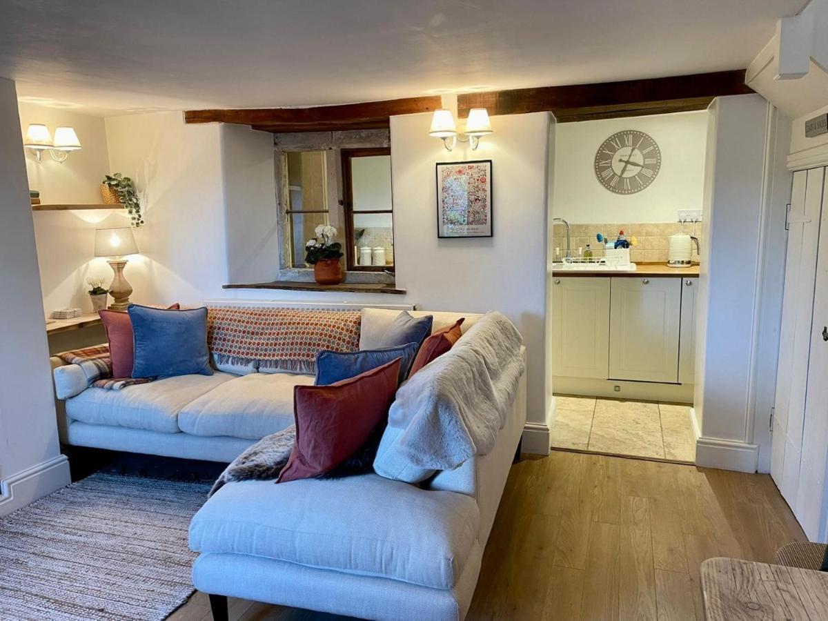 Hebe Cottage - Idyllic And Homely With Attention To Detail Atworth ภายนอก รูปภาพ
